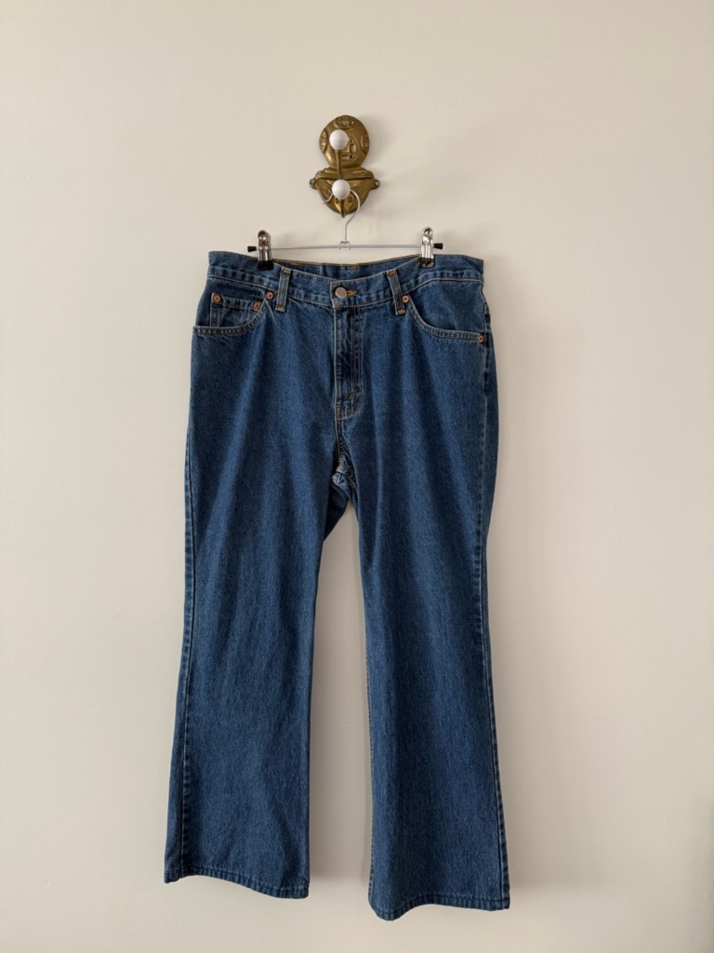 Vintage Levi's women’s jeans with white tab